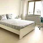 Spacious Flat In The Heart Of The Center! Ideal For A Family! 公寓 *