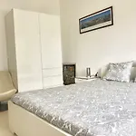 Spacious Flat In The Heart Of The Center! Ideal For A Family! 公寓
