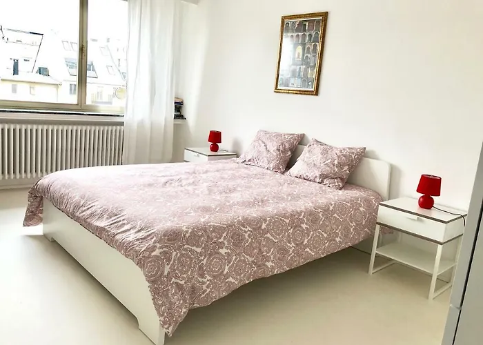 Spacious Flat In The Heart Of The Center! Ideal For A Family! *