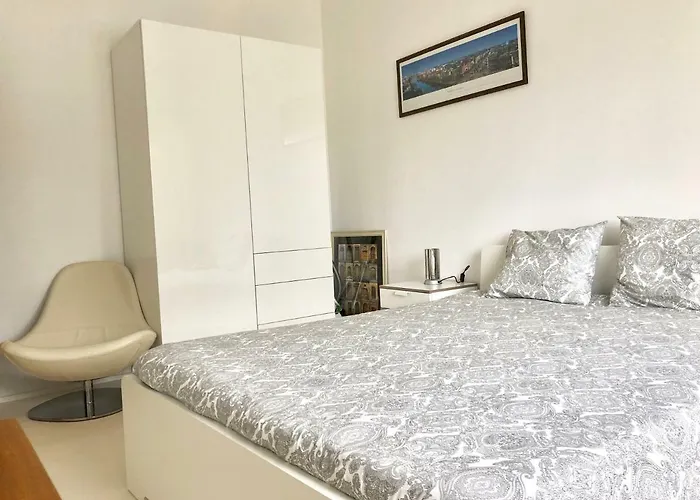 Spacious Flat In The Heart Of The Center! Ideal For A Family! 公寓