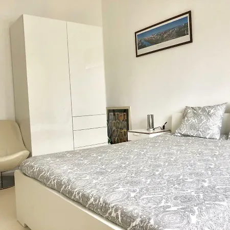Spacious Flat In The Heart Of The Center! Ideal For A Family! Apartment