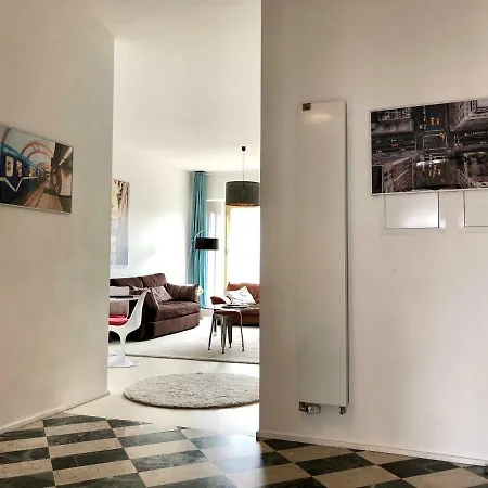 Spacious Flat In The Heart Of The Center! Ideal For A Family!