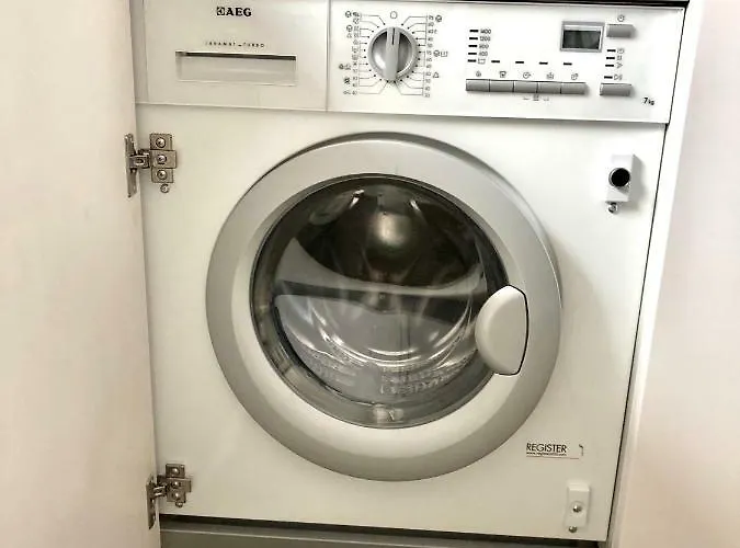 Spacious Flat In The Heart Of The Center! Ideal For A Family!