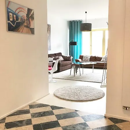 아파트 Spacious Flat In The Heart Of The Center! Ideal For A Family! *