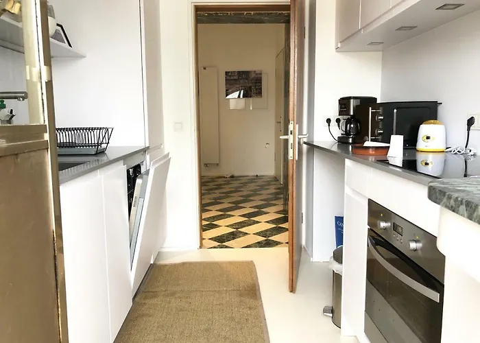 아파트 Spacious Flat In The Heart Of The Center! Ideal For A Family!